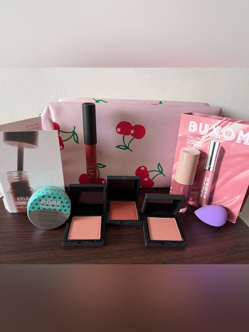 New 10 piece Brand Name Makeup Bundle - Picture 16 of 16